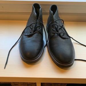 Cole haan chukas